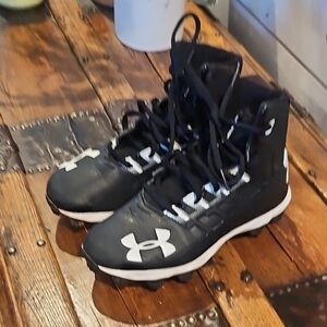 Under Armour Kids Black and White Sneakers